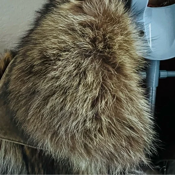 Rare Authentic Vintage Raccoon Fur Leather Bomber Made in the USA - Picture 15 of 15